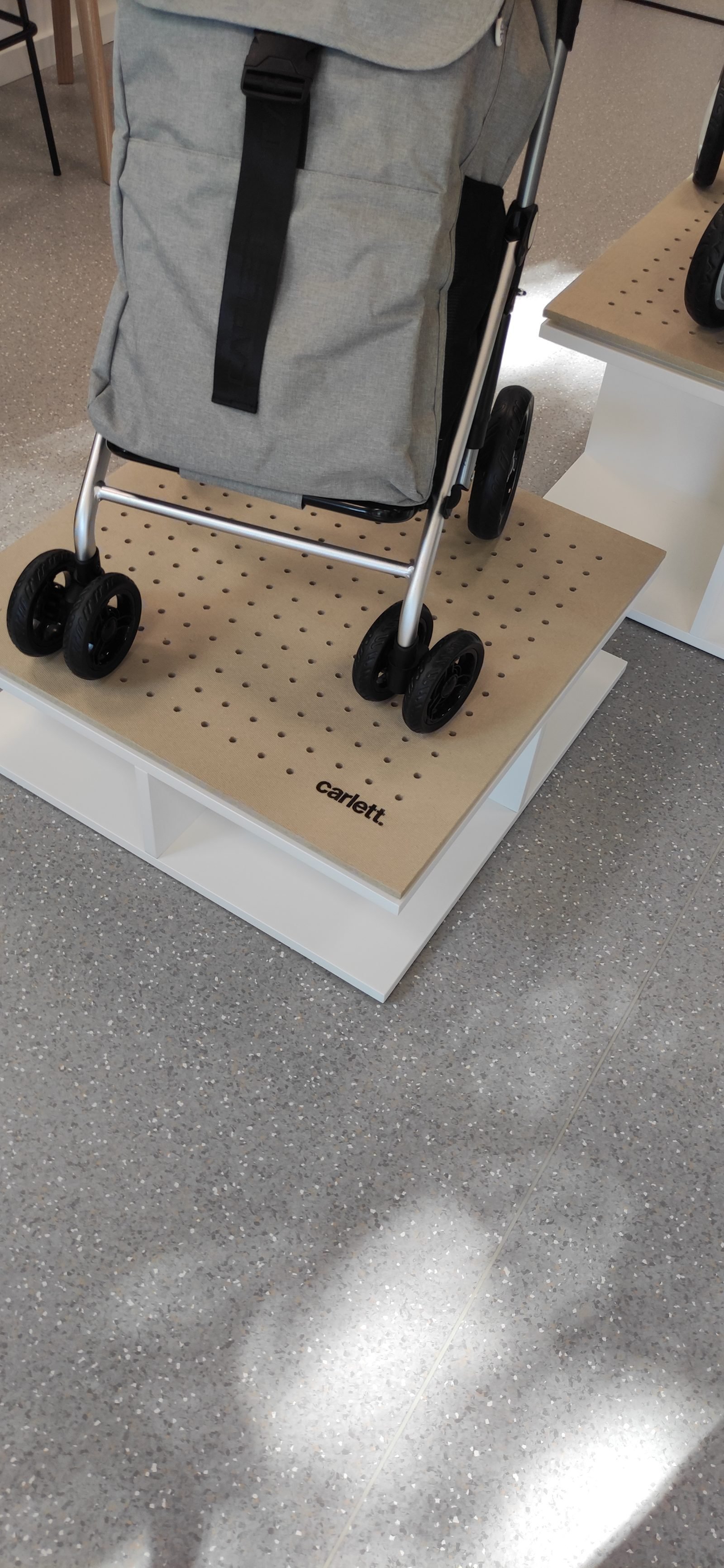 Interiors and custom furniture Carlett Display System for Carlett, Barcelona